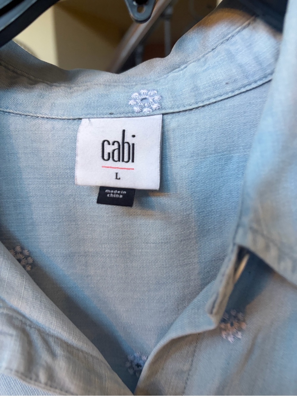 #6891 cabi Light Blue Petal Stitch Shirt. NWOT. Size Large. - Picture 5 of 6